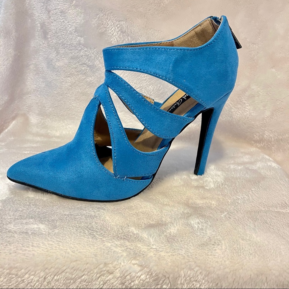 Michael Antonio Blue Suede High Heels Sz 7